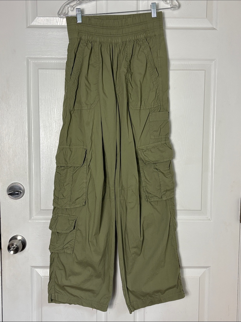 aerie Olive Cargo Pants Elastic Smocked Waist Wide leg size Small regular